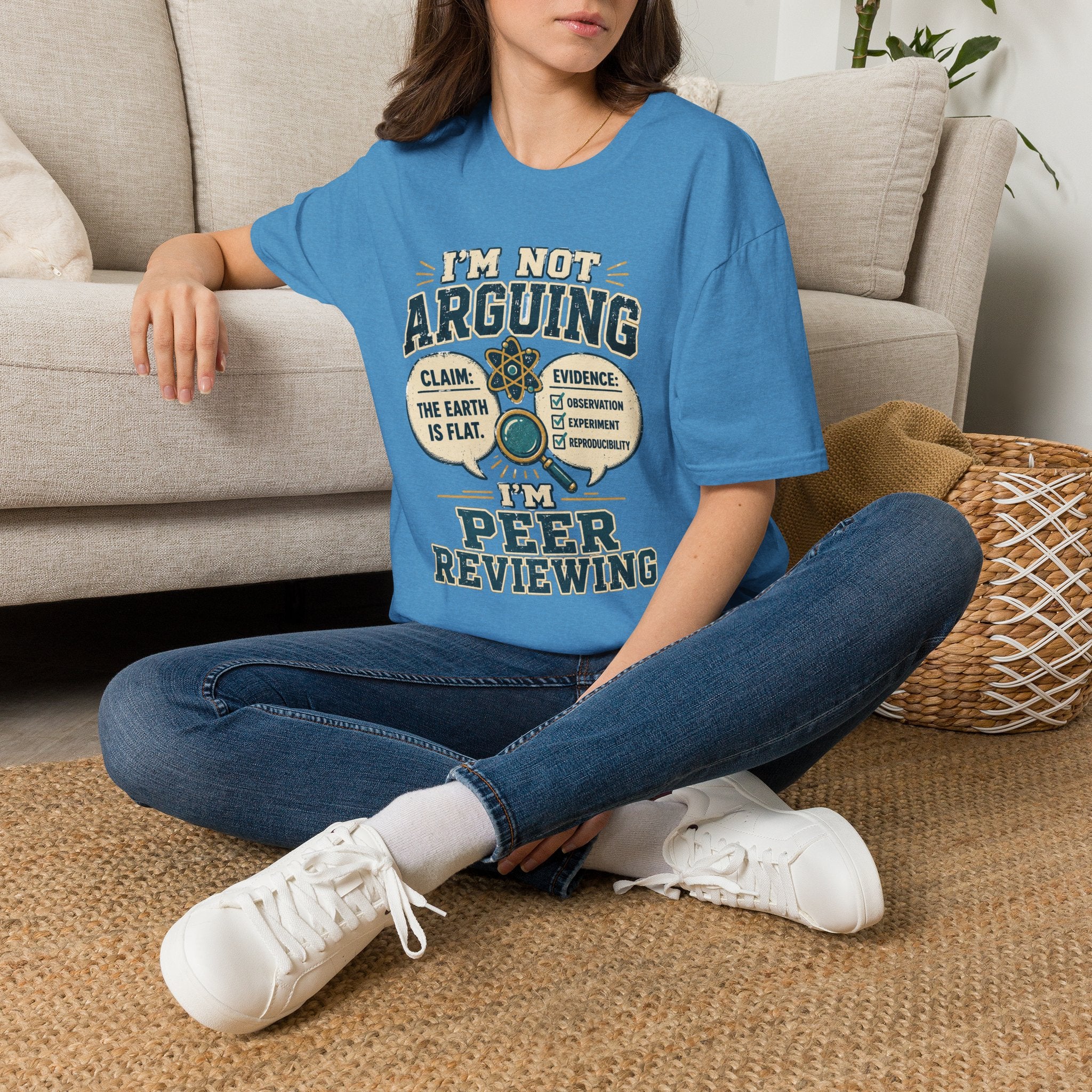 I'm Not Arguing — Peer Reviewing T-Shirt (Science Humor)