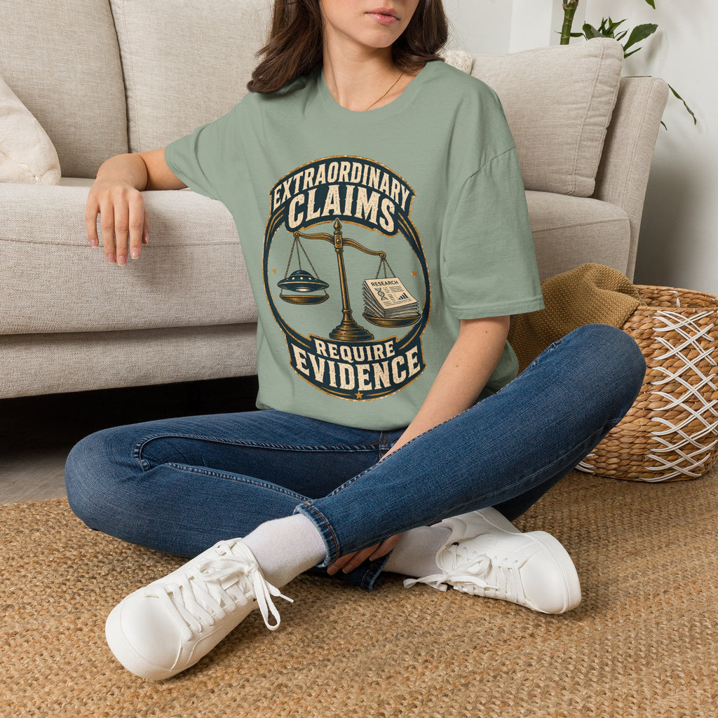 T-Shirt — "Extraordinary Claims Require Evidence" Vintage Science Skeptic Tee