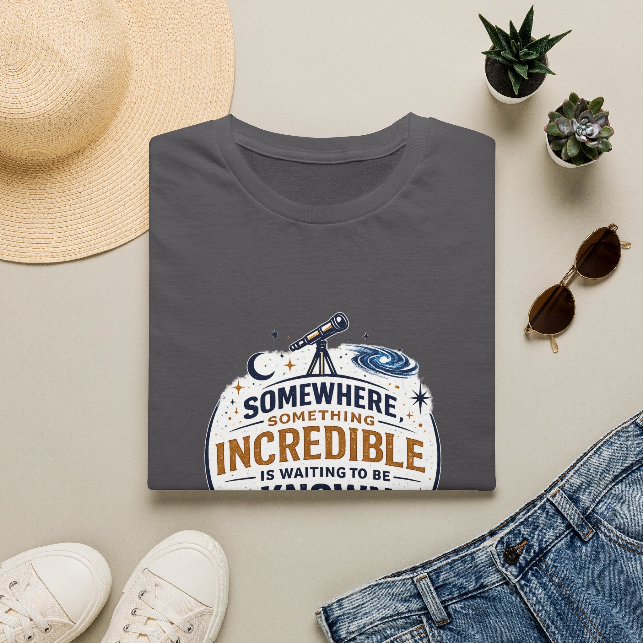 'Somewhere, Something Incredible Is Waiting to Be Known' Astronomy Graphic Tee